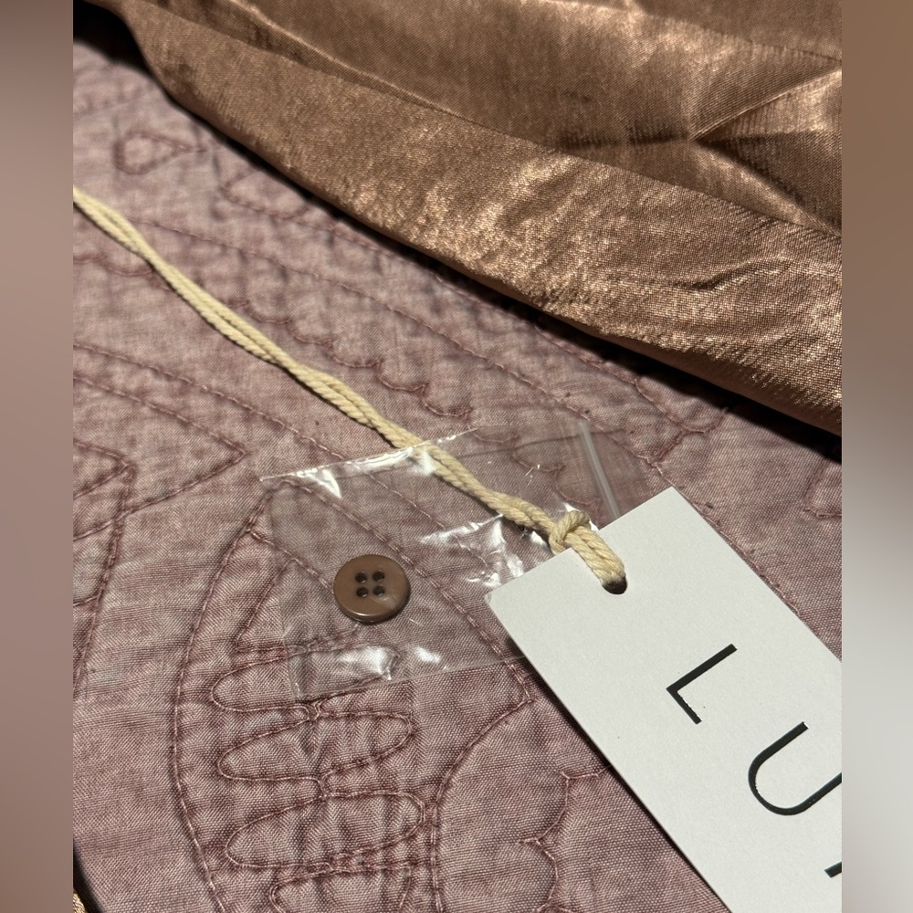 Elegant Metallic Long Sleeve Dress - Picture 11 of 15